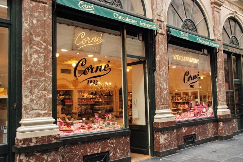 ecommerce-NICE-min_chocolate_chocolaterie_shop_luxury_chic_gallery_brussels_belgium-558146